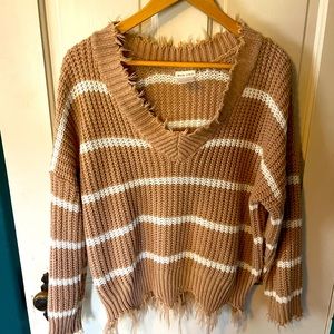 ✨3/$20 Main Strip Fringe Sweater
